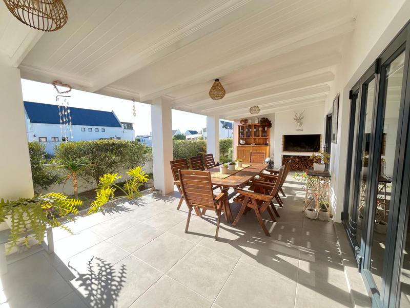 4 Bedroom Property for Sale in Dwarskersbos Western Cape